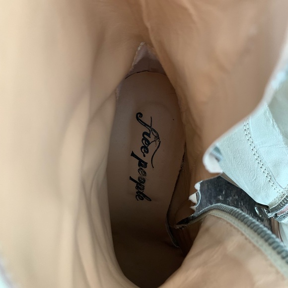 Free People Brayden Western Boot in Bone - Size 9 - Picture 2 of 4